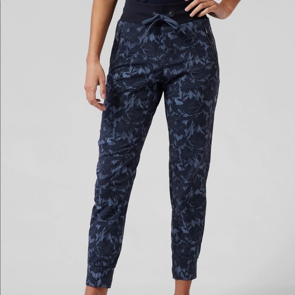 Athleta Pants - Athleta Trekkie North Jogger - Sz 10